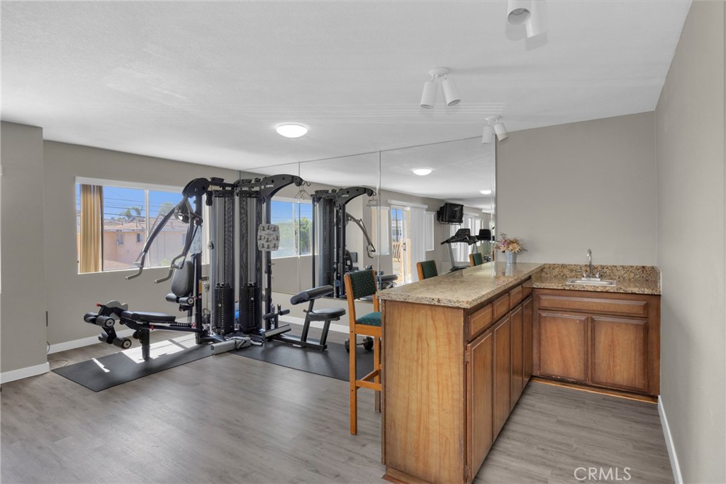 1311 S Grand 10 Property Photo 25