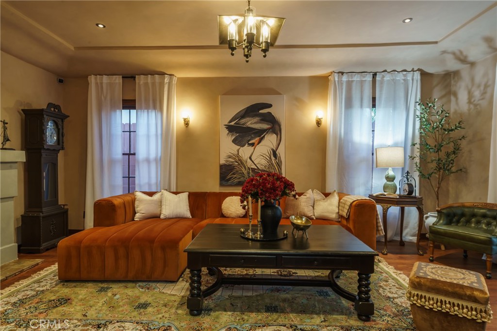 2015 San Francisco Avenue Property Photo 4