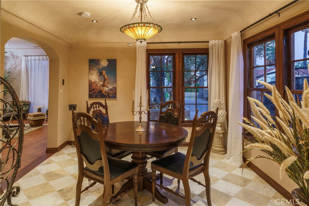 2015 San Francisco Avenue Property Photo 17