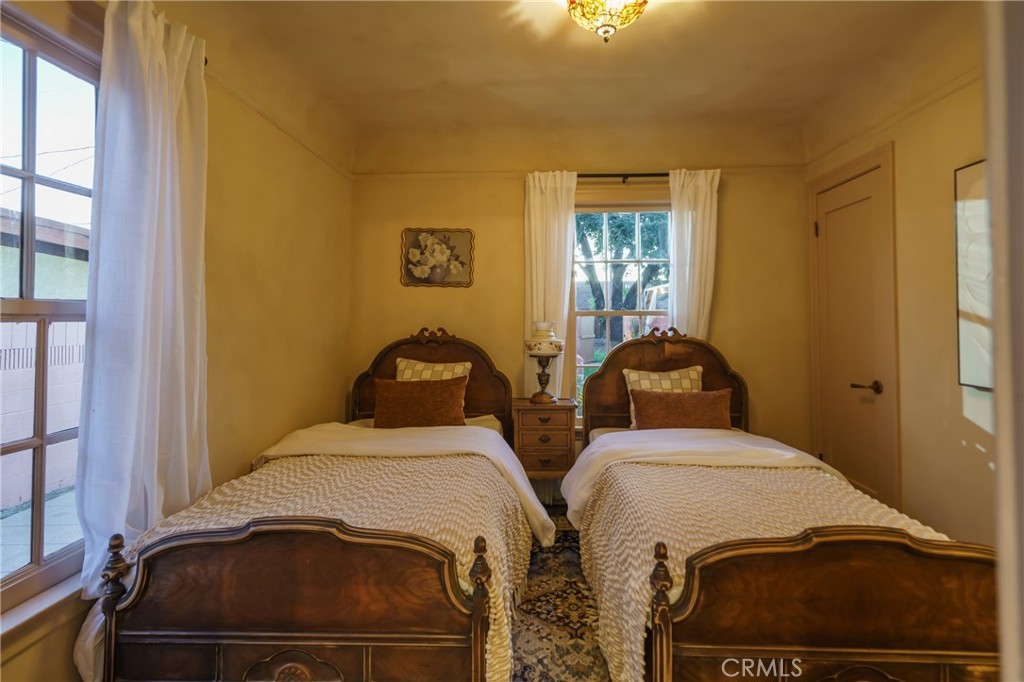 2015 San Francisco Avenue Property Photo 19