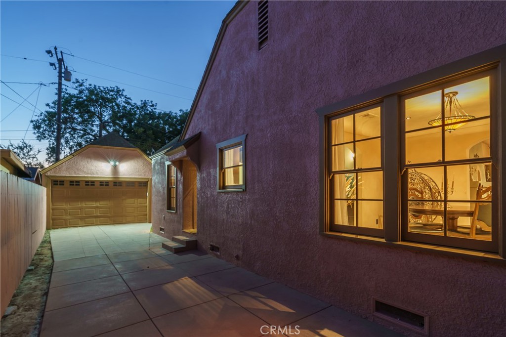 2015 San Francisco Avenue Property Photo 30