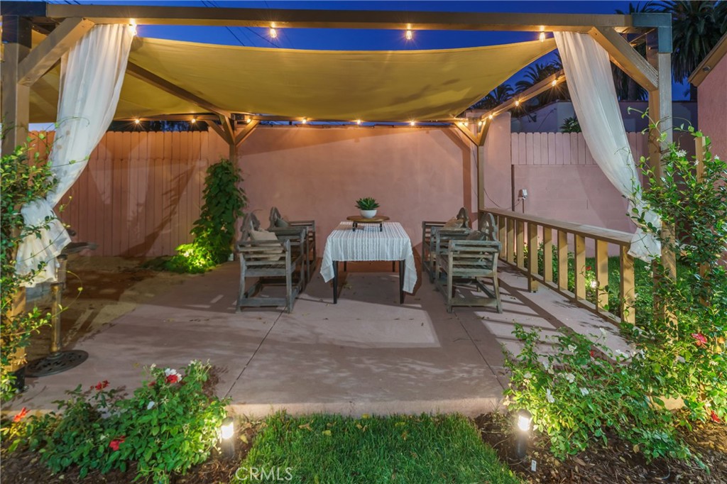 2015 San Francisco Avenue Property Photo 32