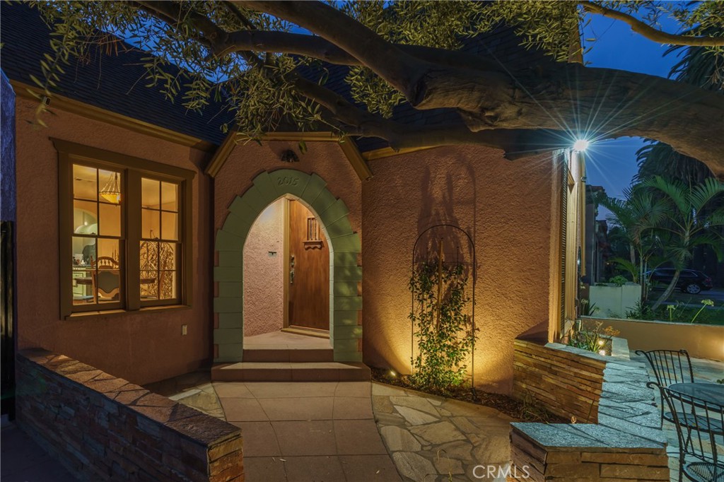 2015 San Francisco Avenue Property Photo 5