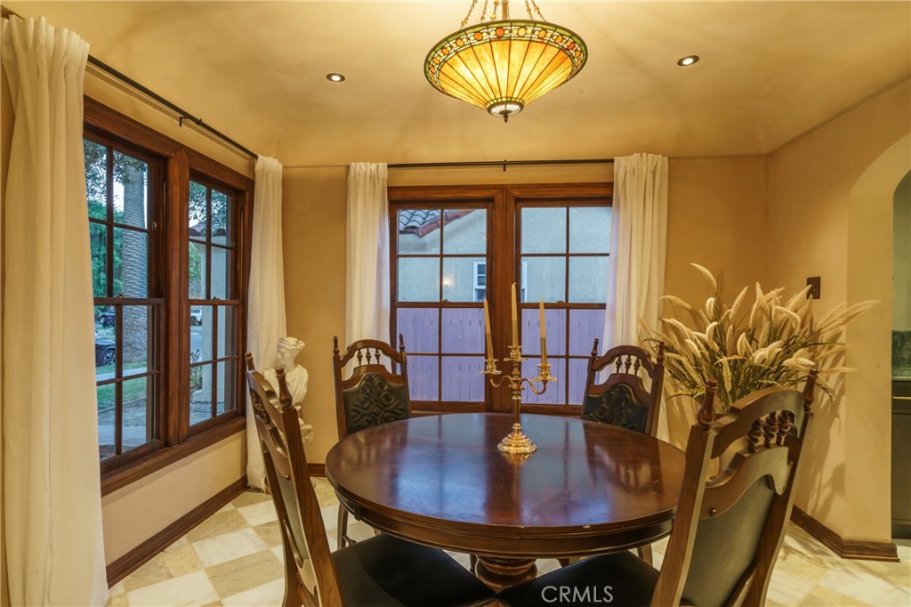 2015 San Francisco Avenue Property Photo 15