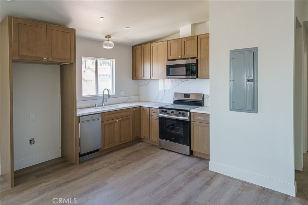 2015 San Francisco Avenue Property Photo 73