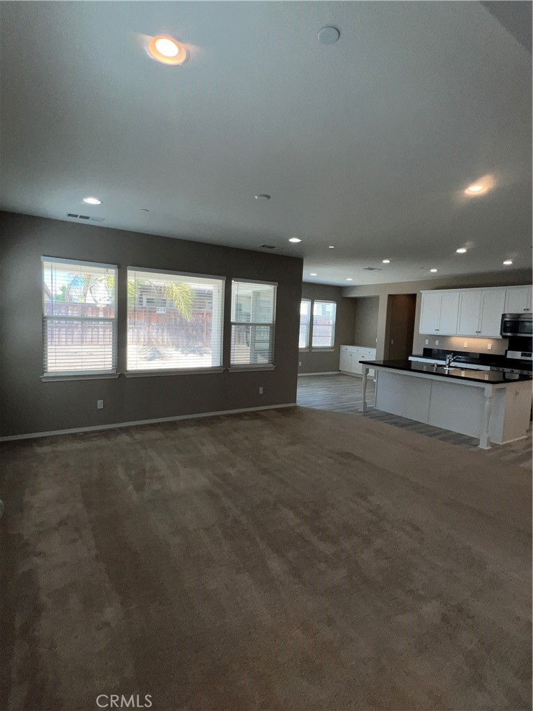29669 Eastbank Property Photo 10
