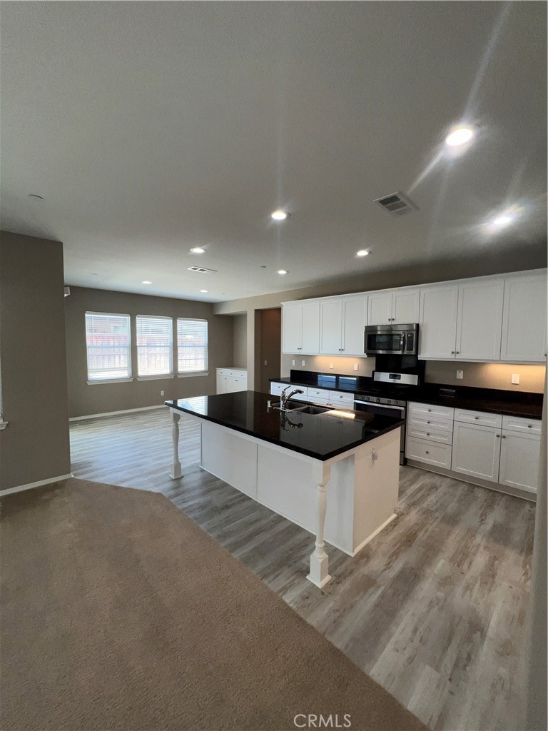 29669 Eastbank Property Photo 14