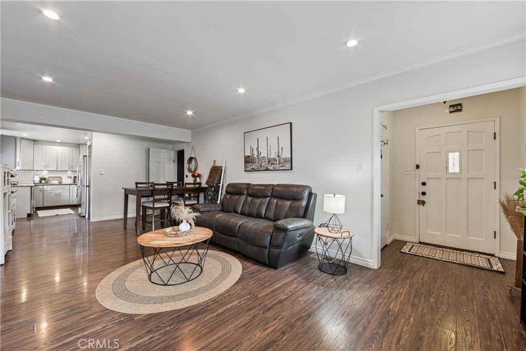 2335 Carfax Avenue Property Photo 6
