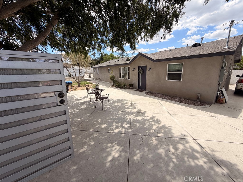 3434 Pontiac Property Photo 6