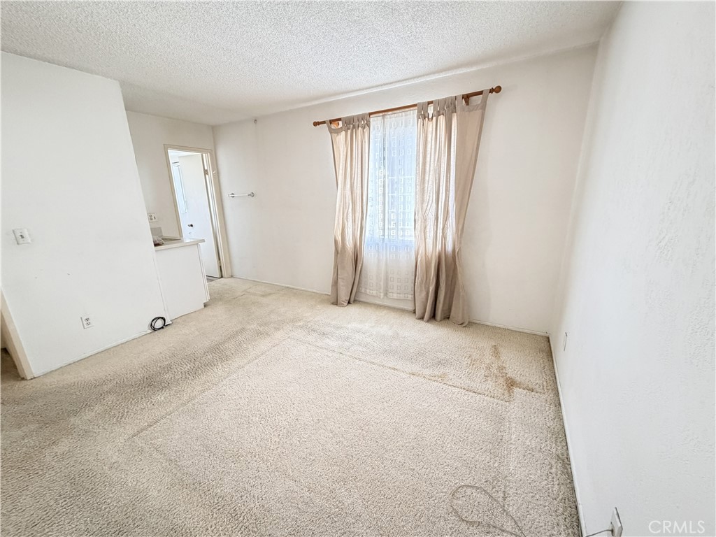 124 E Avenue 44 Property Photo 8