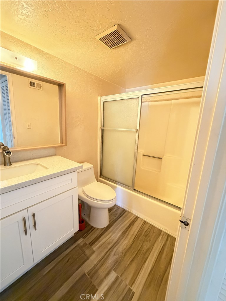 124 E Avenue 44 Property Photo 11
