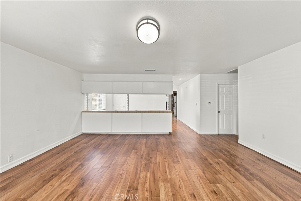 5871 Fullerton Avenue Property Photo 5