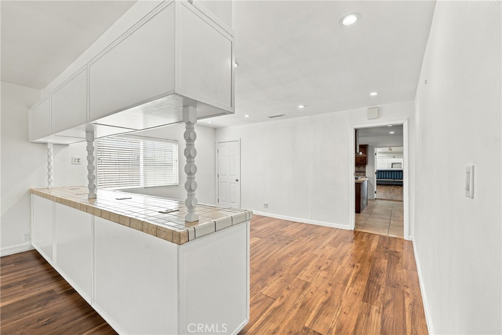 5871 Fullerton Avenue Property Photo 8