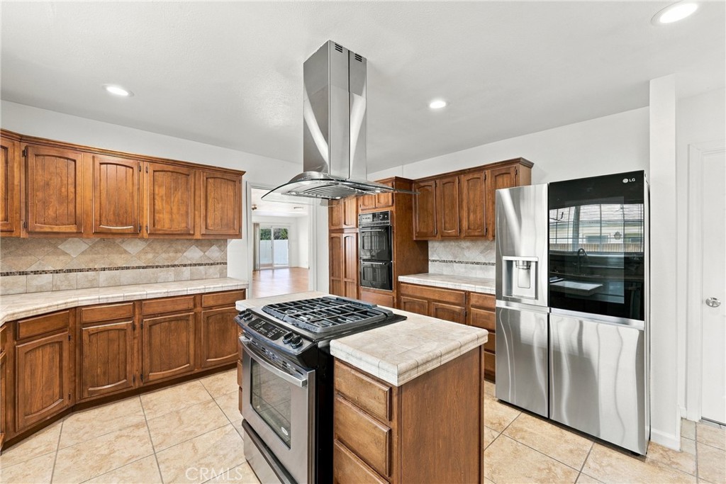 5871 Fullerton Avenue Property Photo 14