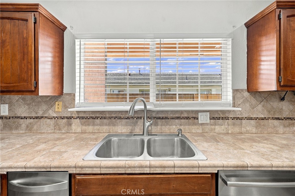 5871 Fullerton Avenue Property Photo 15