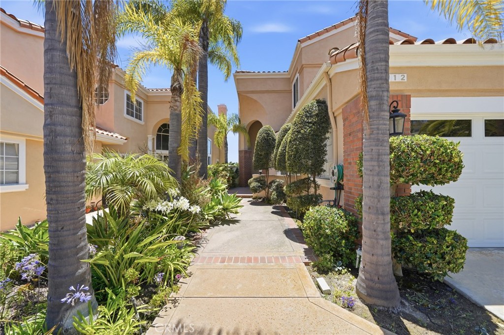 30612 La Vue Property Photo 5