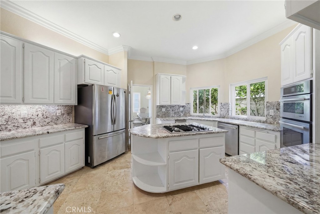 30612 La Vue Property Photo 11