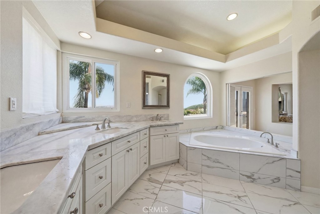 30612 La Vue Property Photo 24