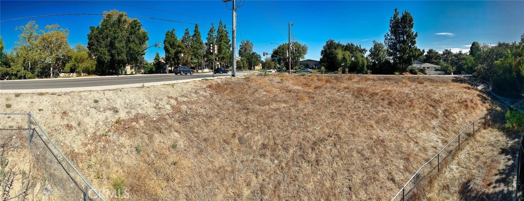 500 E Hillcrest Property Photo 22