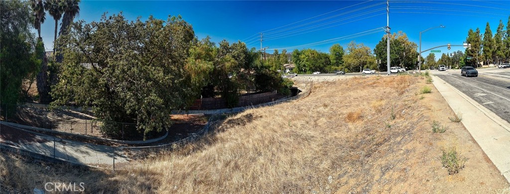 500 E Hillcrest Property Photo 24