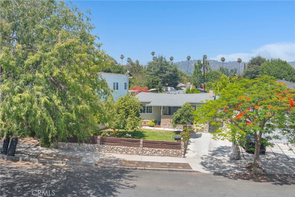2415 Langdale Property Photo 1