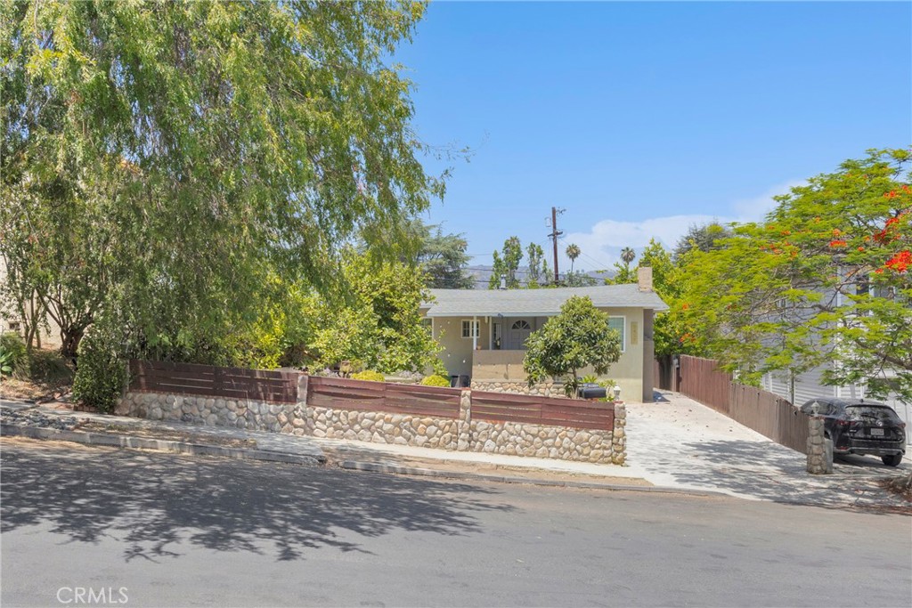 2415 Langdale Property Photo 15