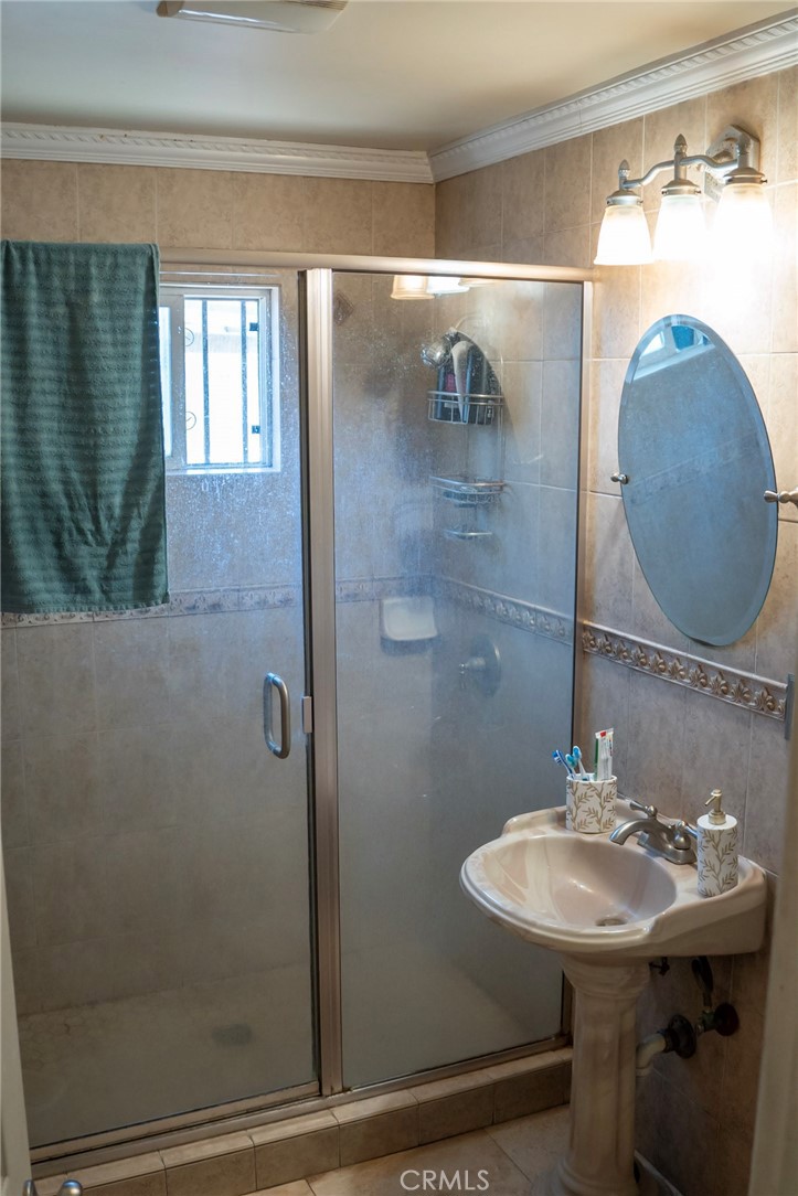 1600 N Chester Property Photo 19
