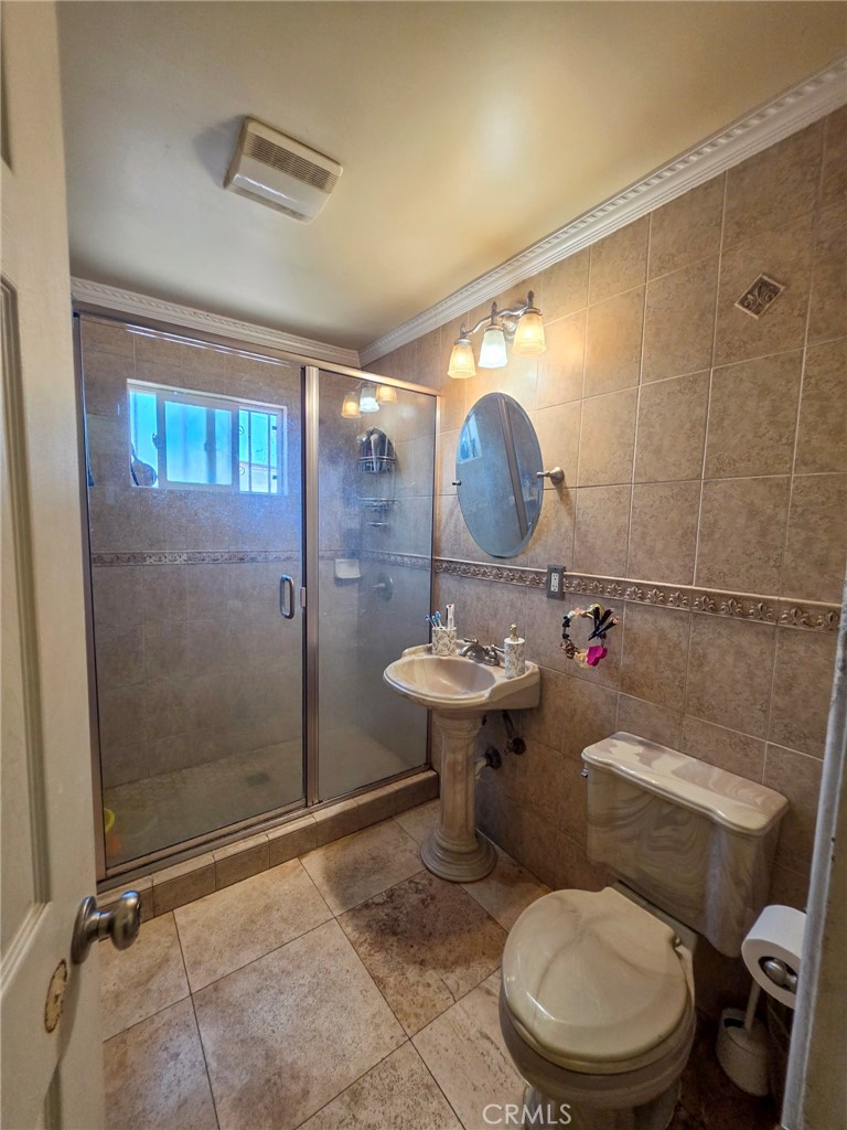 1600 N Chester Property Photo 23