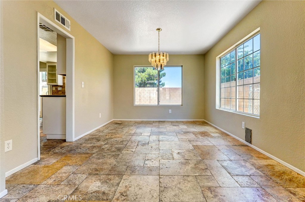 3121 Crowne Drive Property Photo 11
