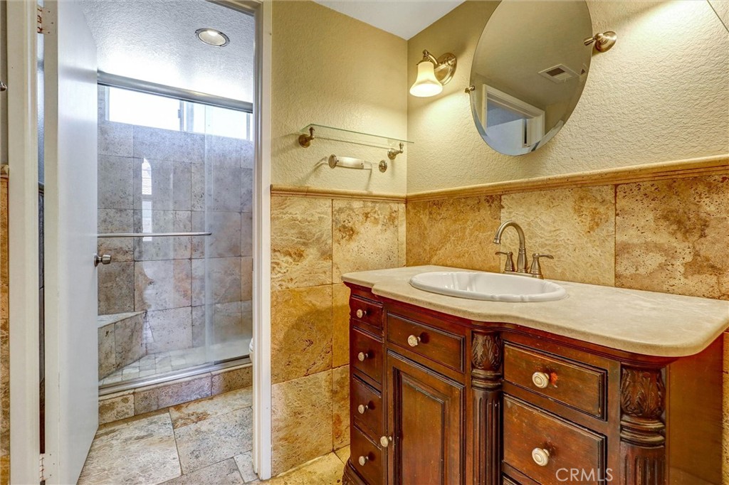 3121 Crowne Drive Property Photo 15