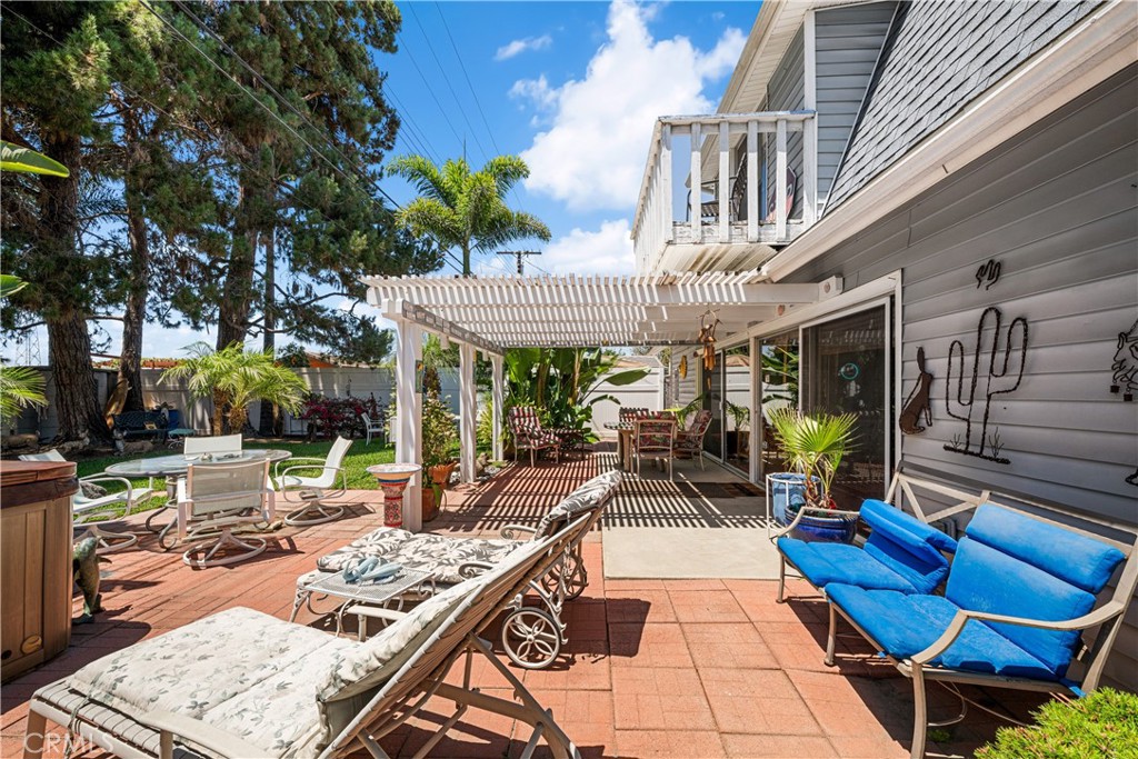 14831 Domart Property Photo 3