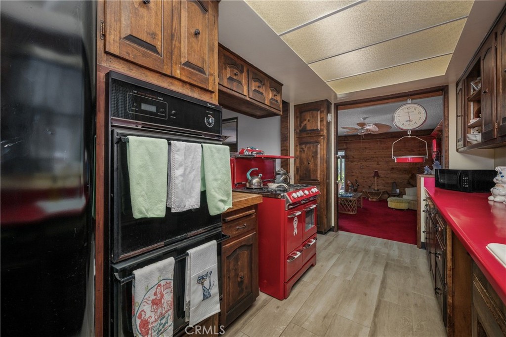 14831 Domart Property Photo 14
