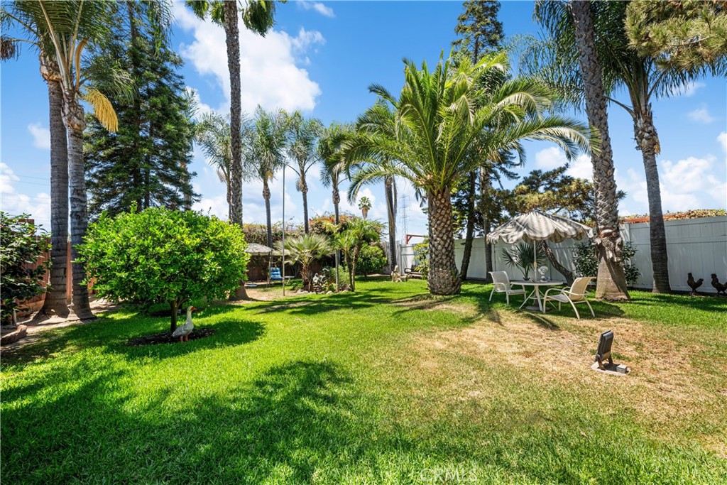 14831 Domart Property Photo 23