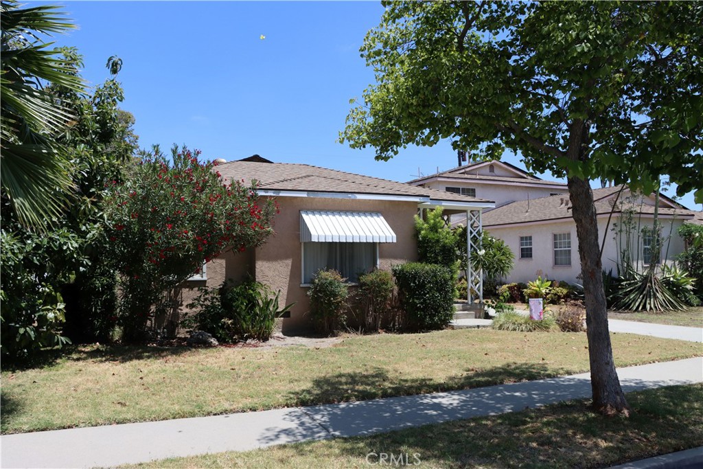 5958 Lorelei Property Photo 2