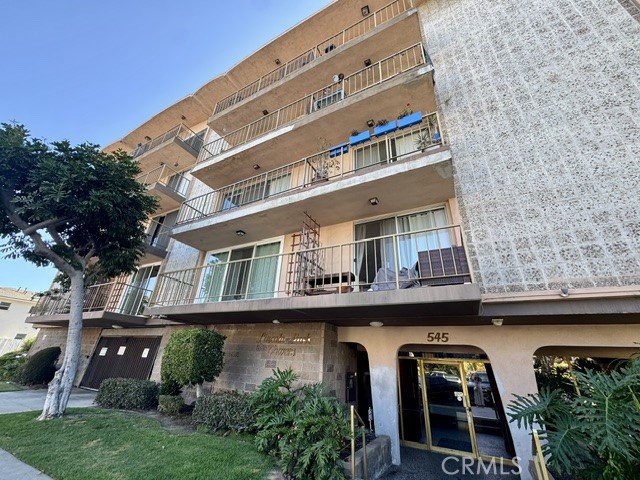 545 Chestnut Avenue 306 Property Photo 1