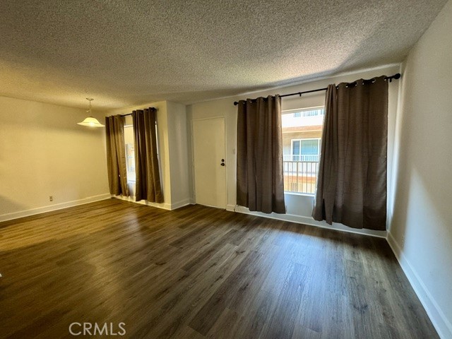 545 Chestnut Avenue 306 Property Photo 13