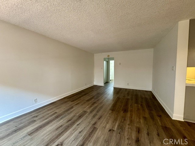545 Chestnut Avenue 306 Property Photo 15