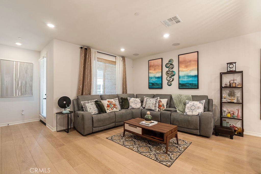 1341 Reliance Property Photo 10