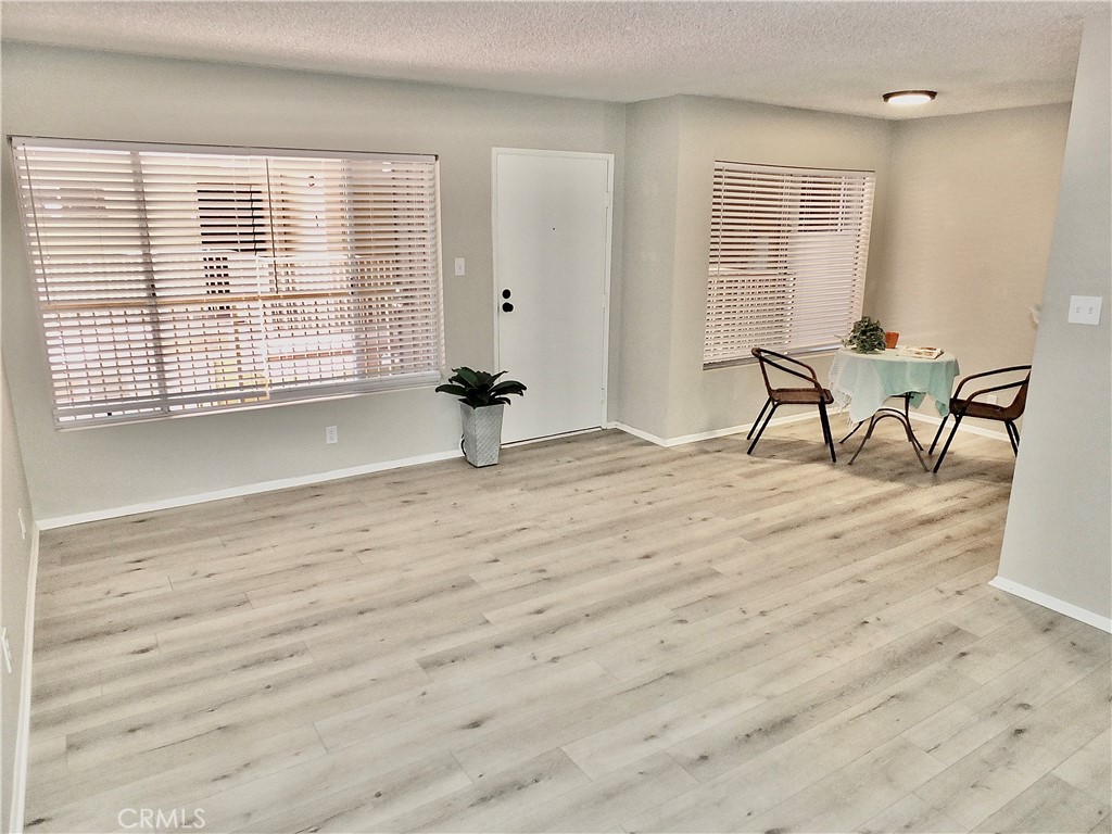 545 Chestnut Avenue 203 Property Photo 10