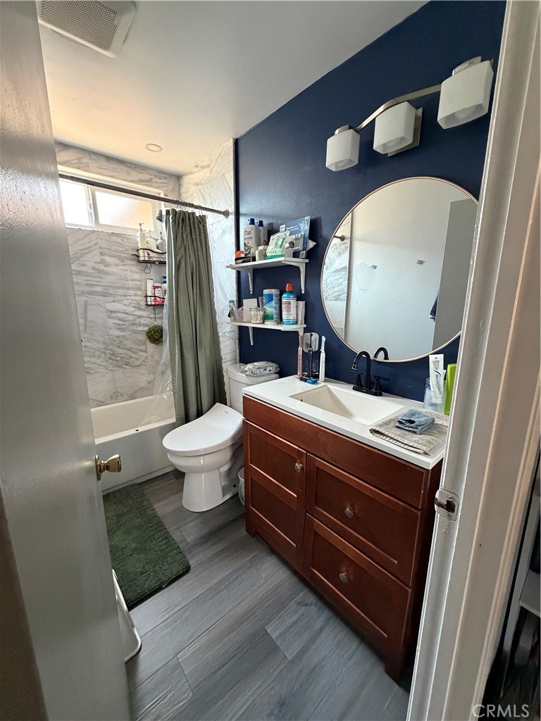 8544 C Century Boulevard Property Photo 5