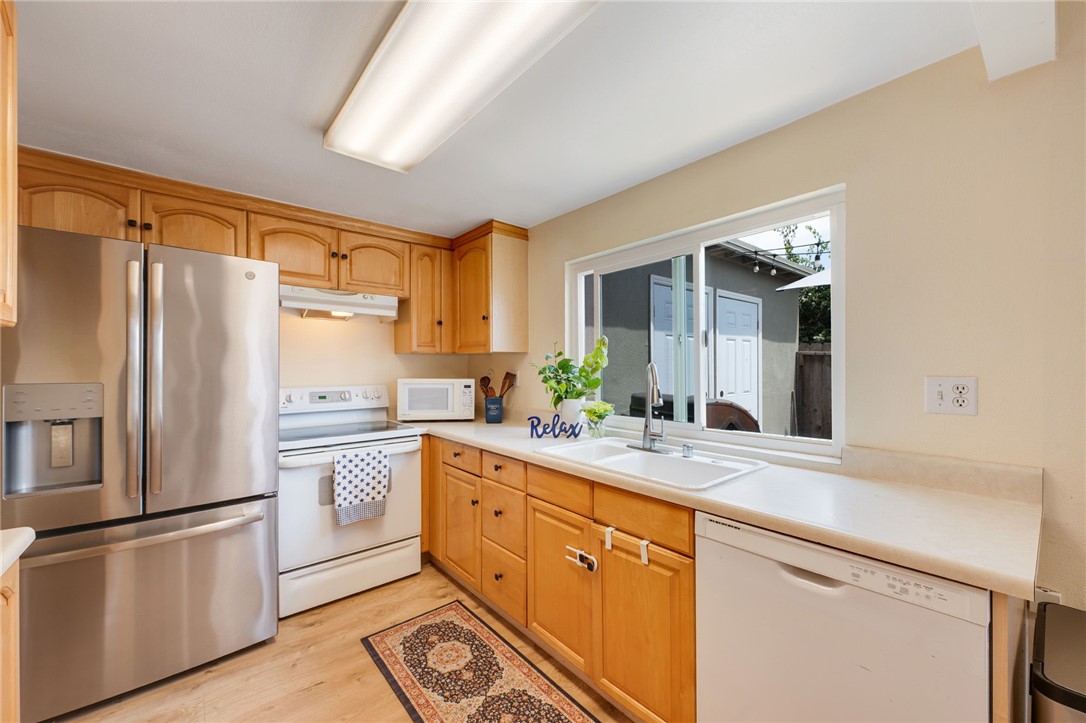 4792 Larwin Avenue Property Photo 10