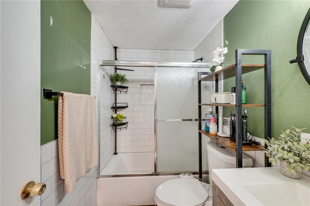 4792 Larwin Avenue Property Photo 19