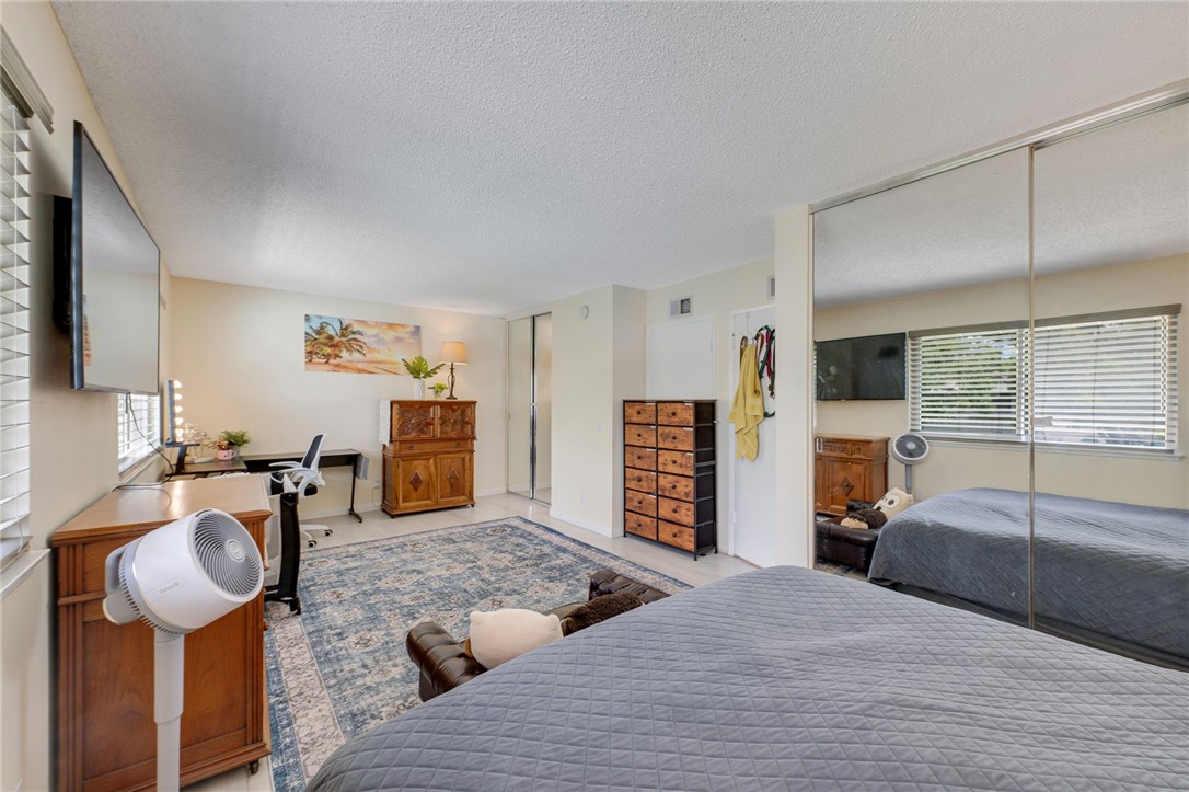 4792 Larwin Avenue Property Photo 22