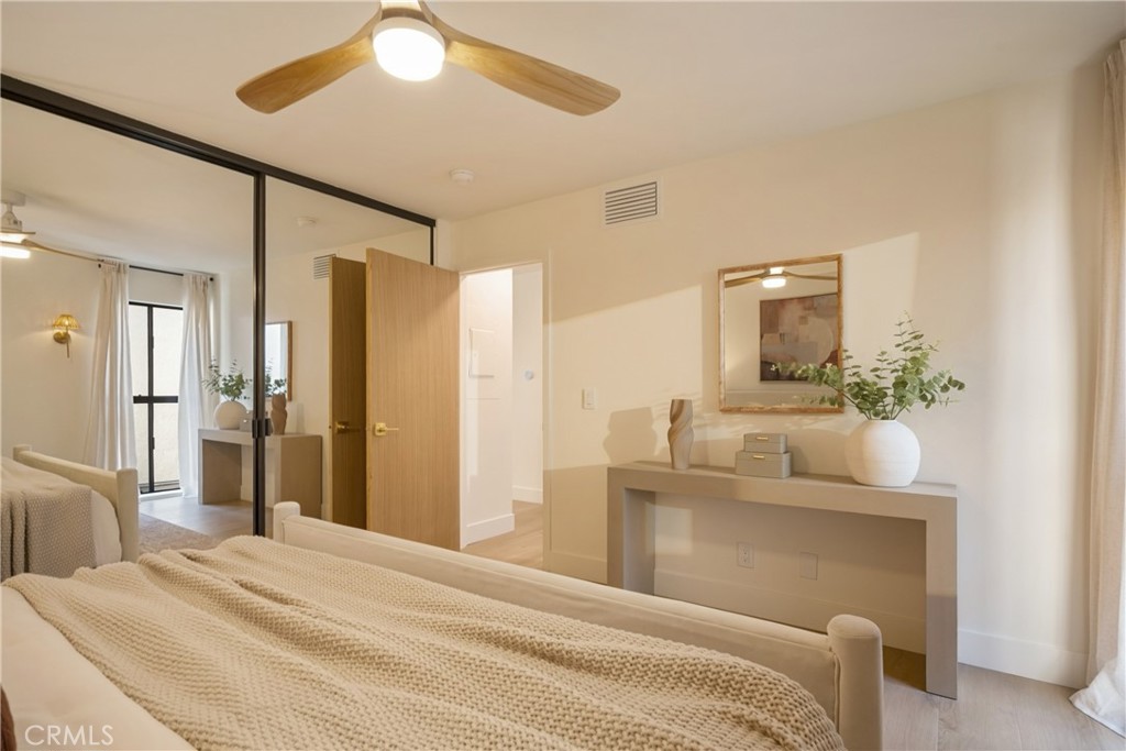 7234 Marina Pacifica S Property Photo 11