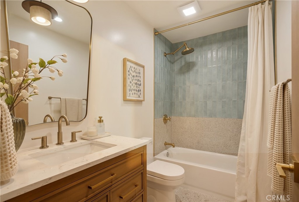 7234 Marina Pacifica S Property Photo 13