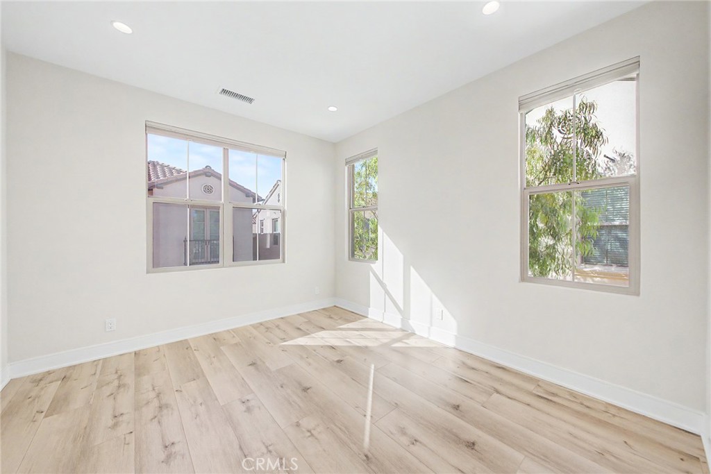 121 Trumpet Flower Property Photo 39