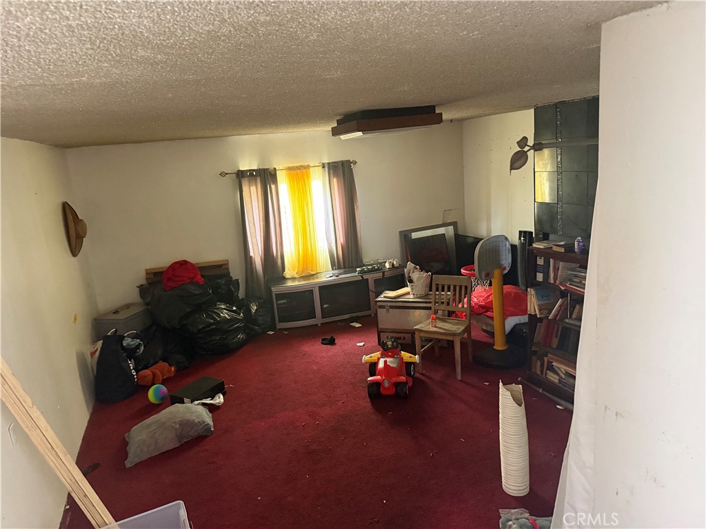 422 E 138th Property Photo 2