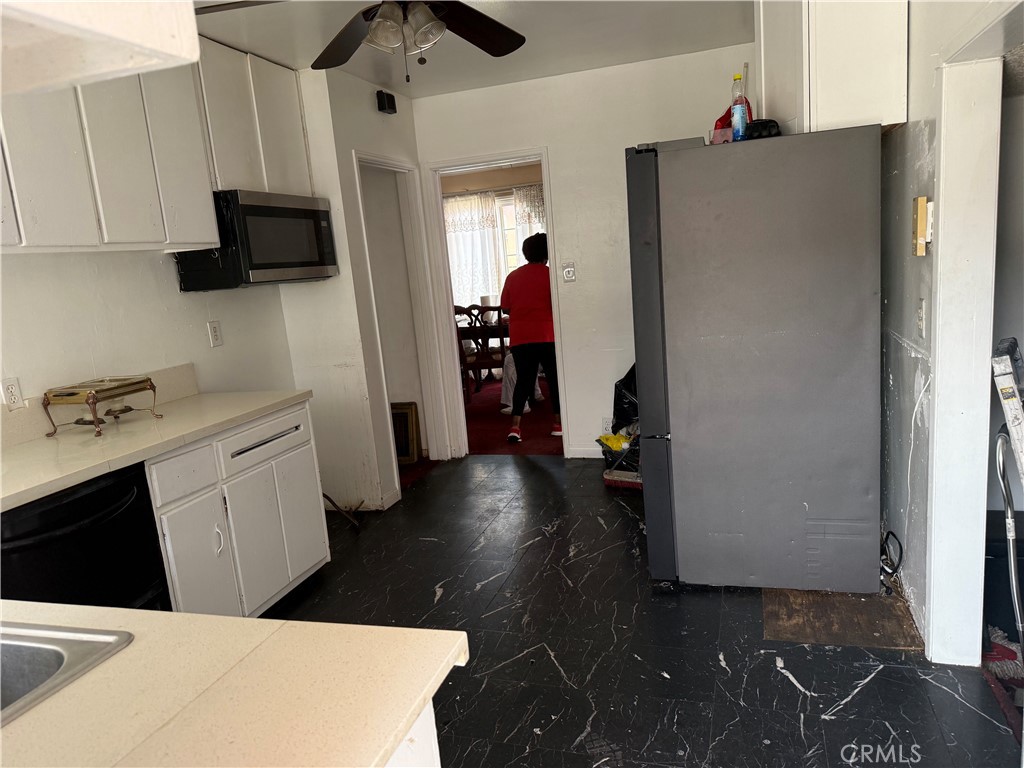422 E 138th Property Photo 8