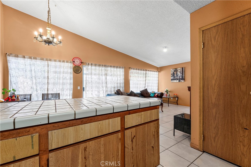 1105 Monroe Property Photo 8