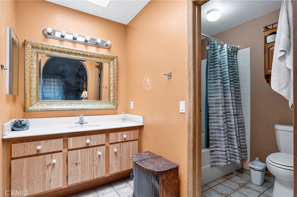 1105 Monroe Property Photo 10